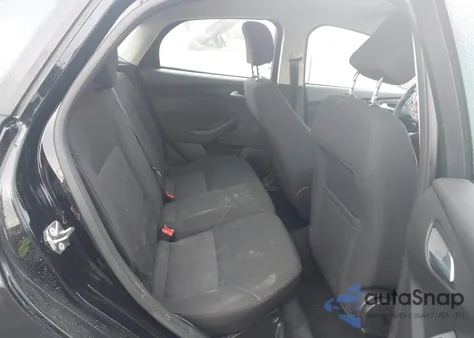 2017 Ford Focus Se z USA, uszkodzony, nr VIN 1FADP3K22HL282509